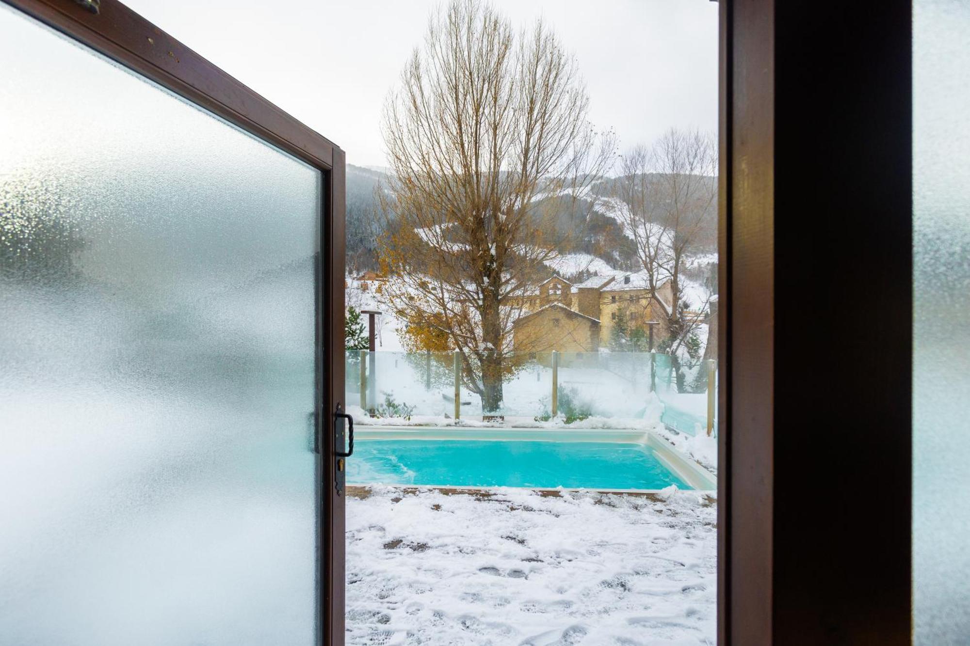 Mountain Hostel Tarter Buitenkant foto