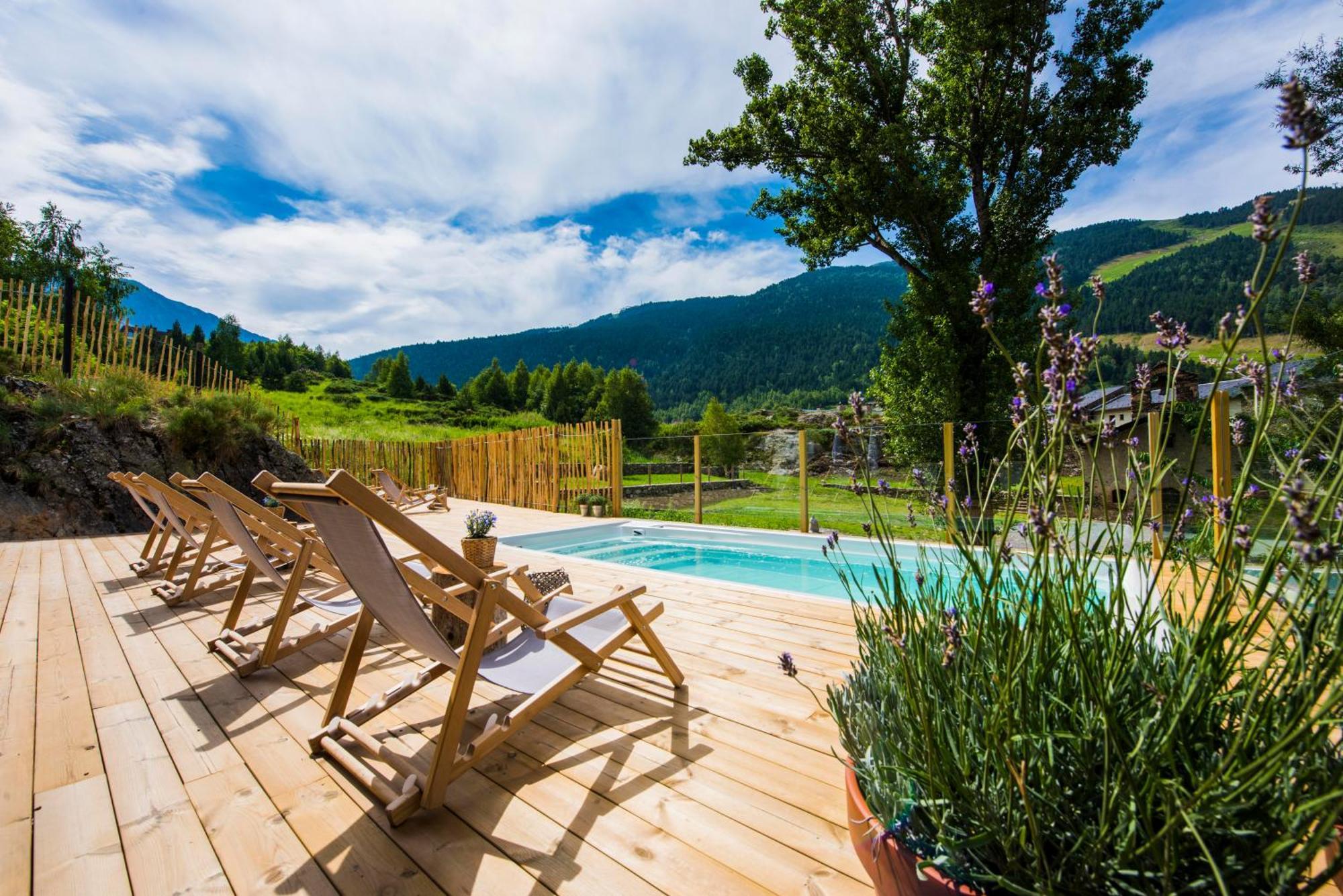 Mountain Hostel Tarter Buitenkant foto