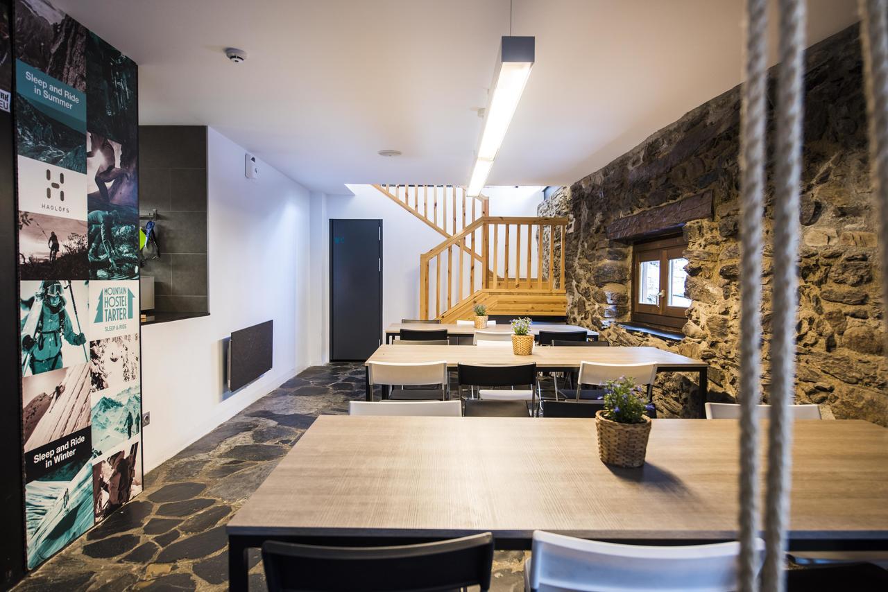 Mountain Hostel Tarter Buitenkant foto