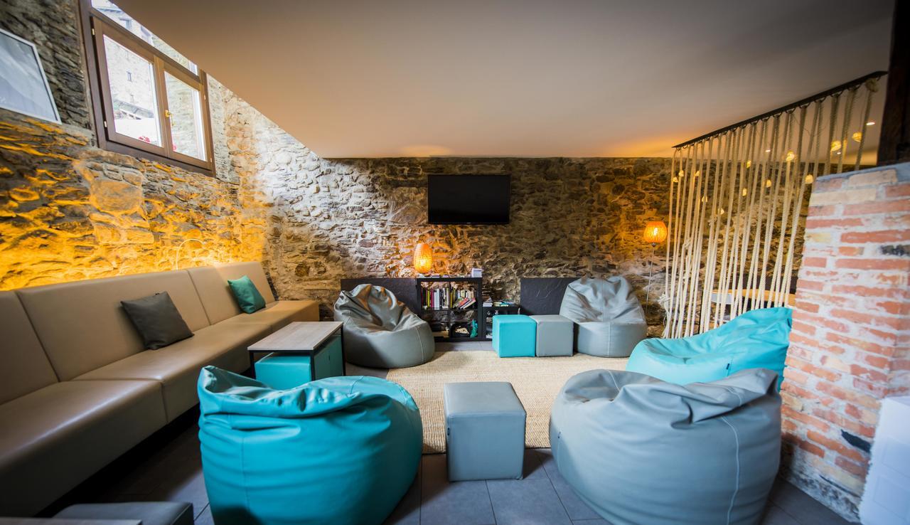 Mountain Hostel Tarter Buitenkant foto