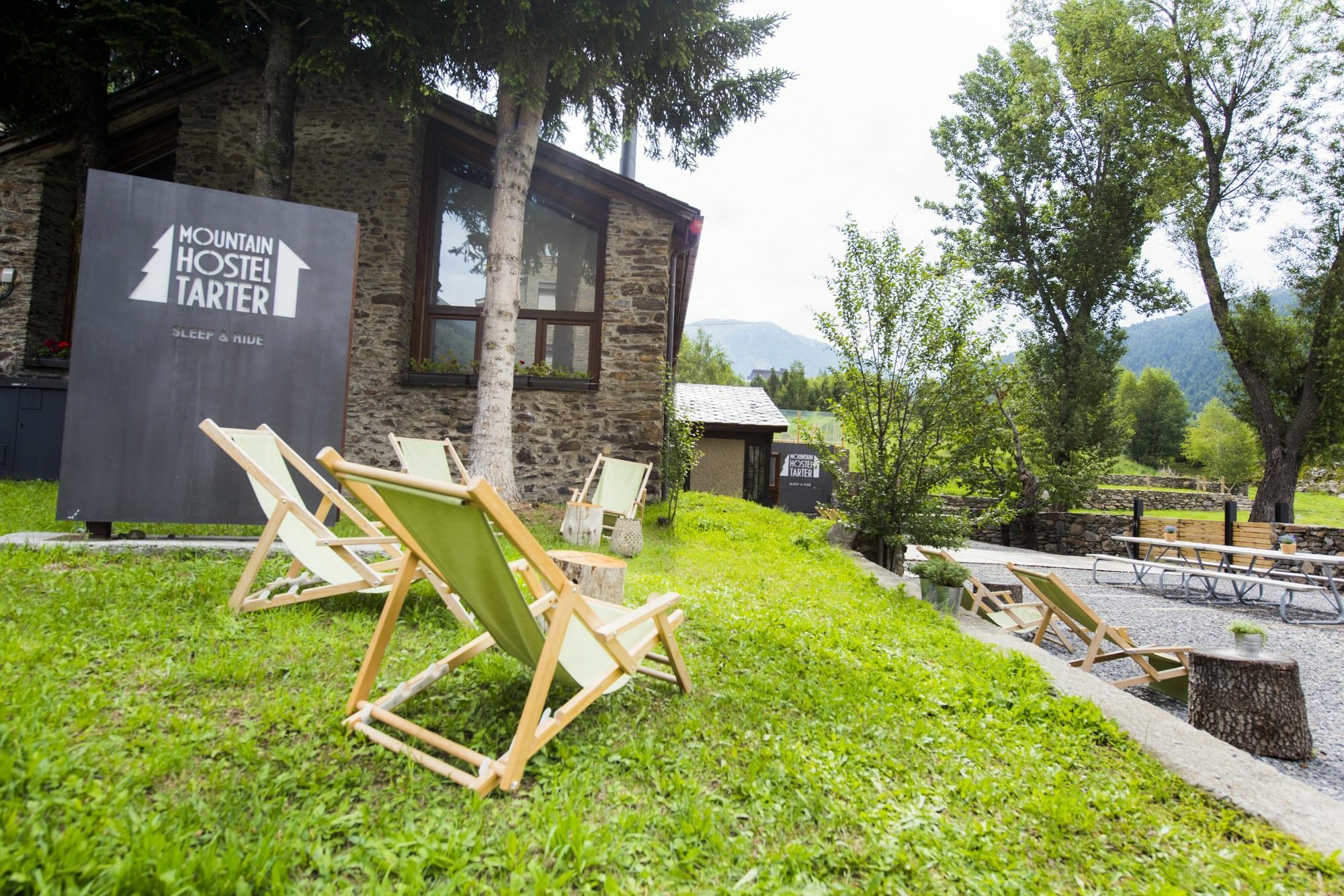 Mountain Hostel Tarter Buitenkant foto